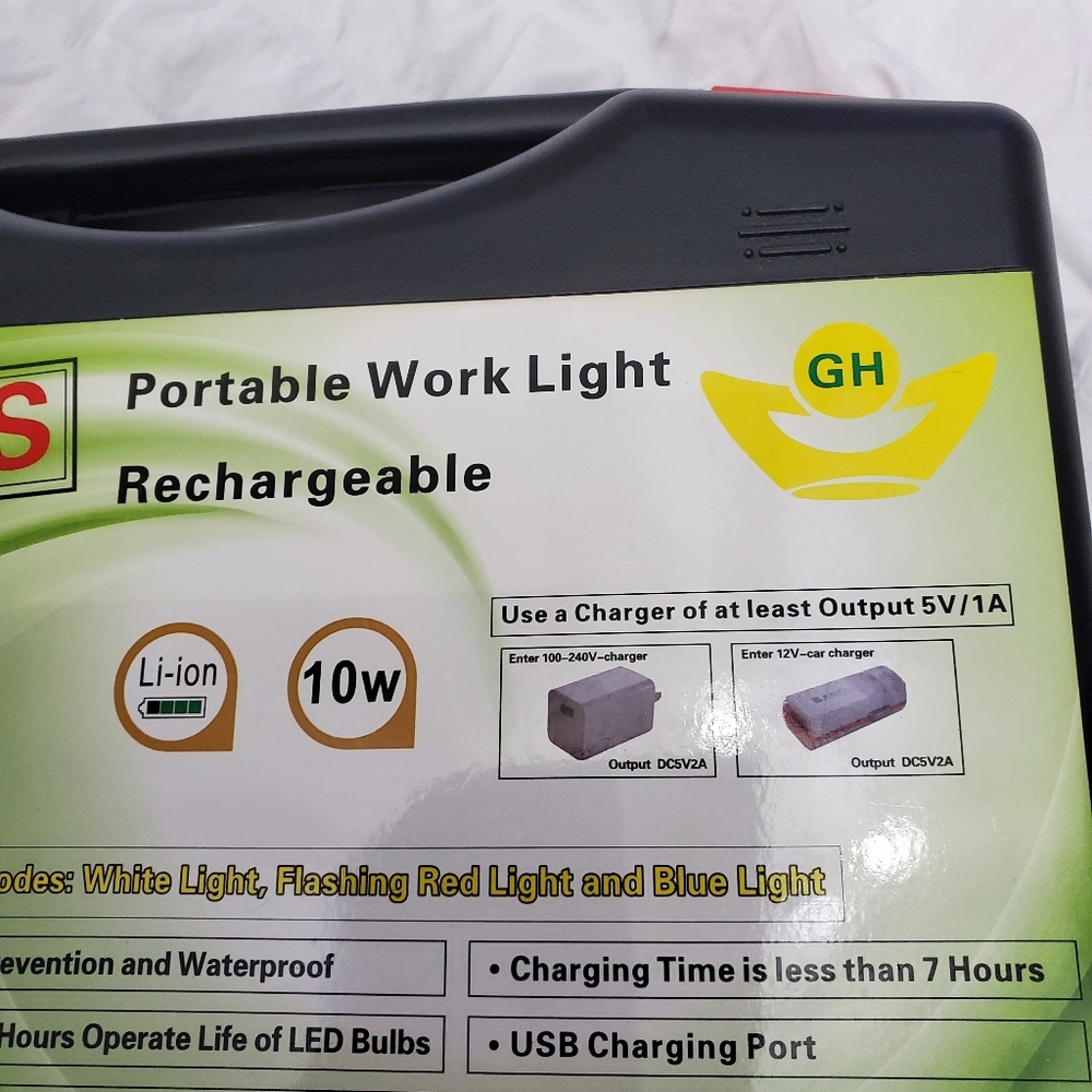 Amazon Rechareable Portable Work Light - Picture 3 of 4